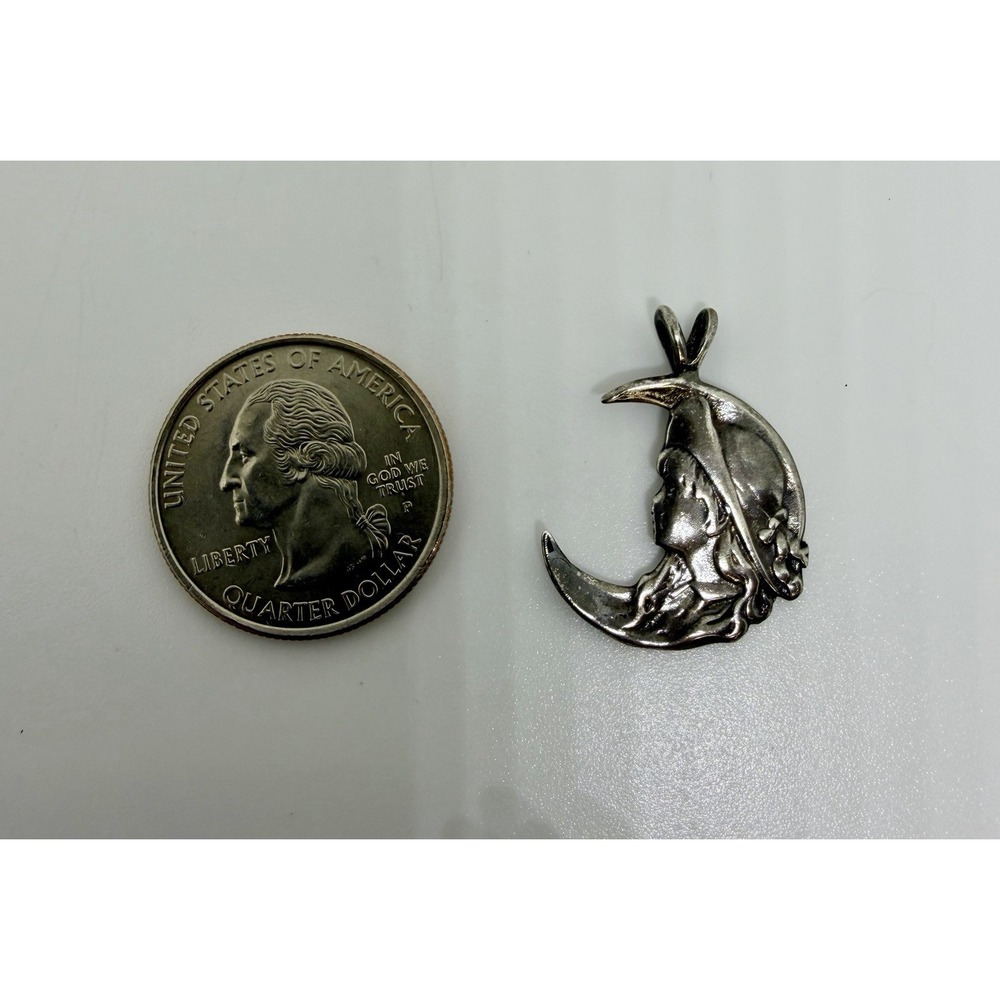 Vintage Sterling Silver Pendant with Girl's Face Hat Crescent Moon Silhouette - Picture 12 of 12